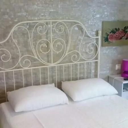 Maison Bienvenue Milopotamos (Kythira)